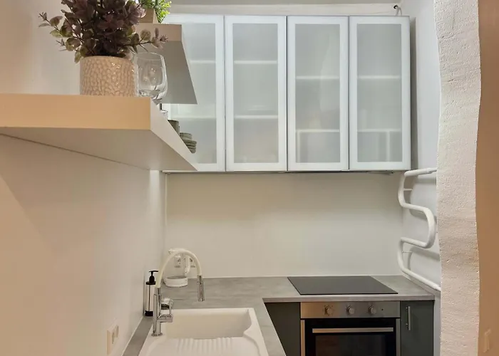 Апартаменты Domillion 1bdr Quiet Hall D1115